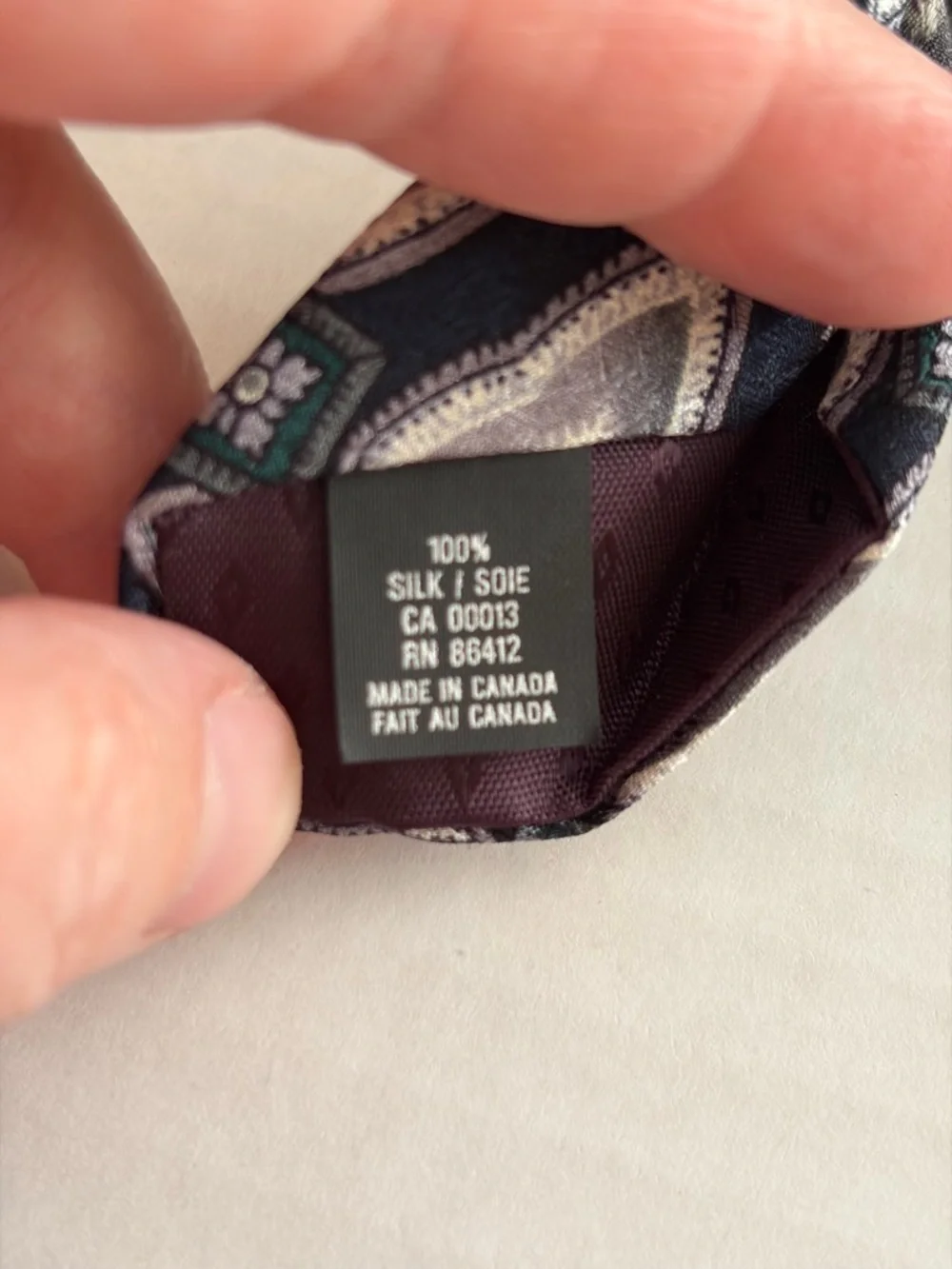 Guy Laroche Diffusion Silk Tie Gray Navy Geometric Medallion Designer